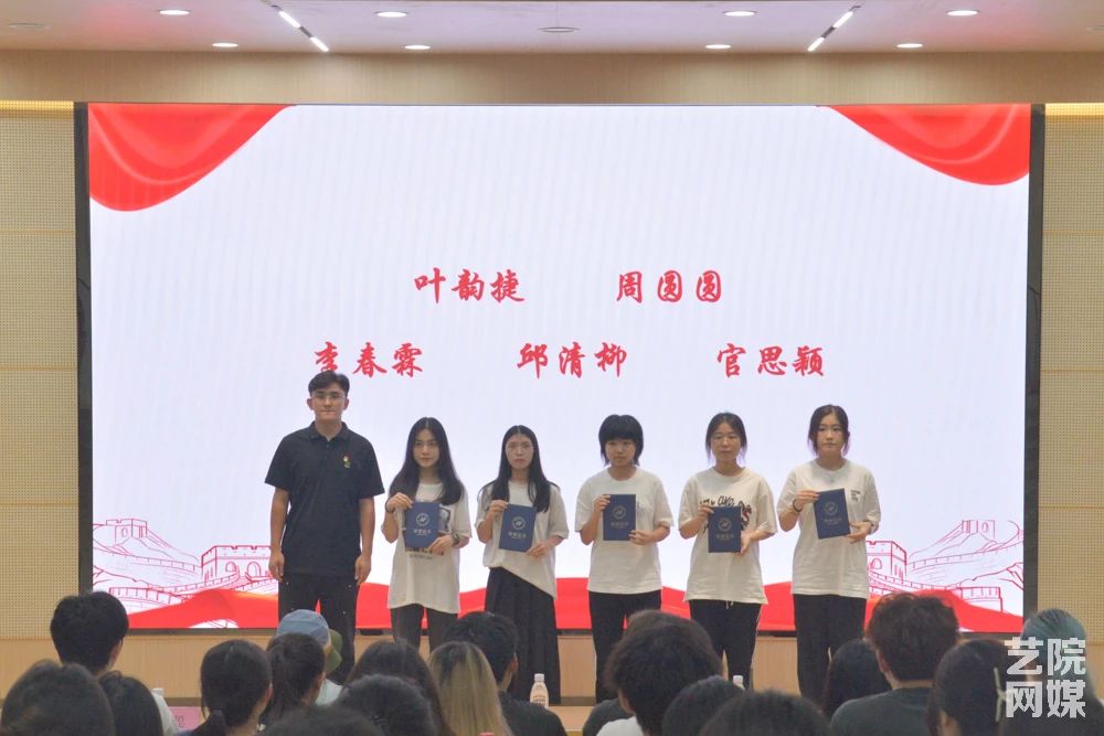 说明: 1c68a029757b2cfc68568a0c4b903df8